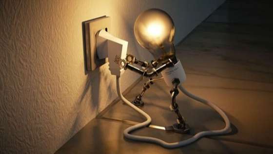10 Signs of Electrical Problems in Home