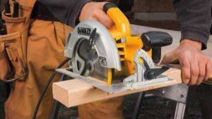 Best Saw to Cut 2x4 Reviews